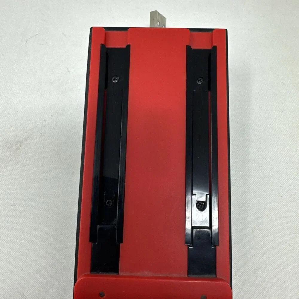 Nintendo Switch RDS Industries Inc.  Joy-Con Charging Dock Red Model NNS22